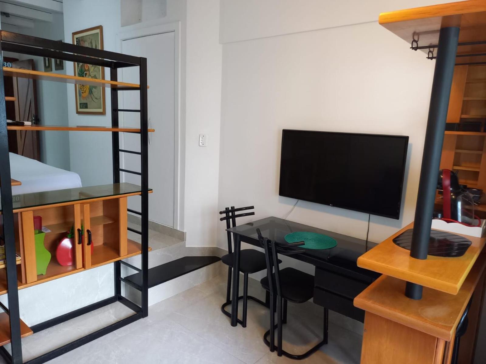 Flat Recem Reformado - Excelente Localizacao - Ssaparts Brasll Salvador Esterno foto